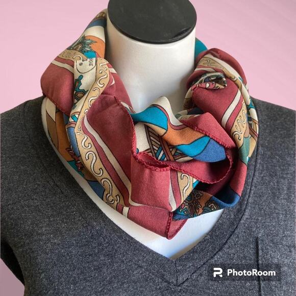 brilliant colored scarf - Picture 1 of 7